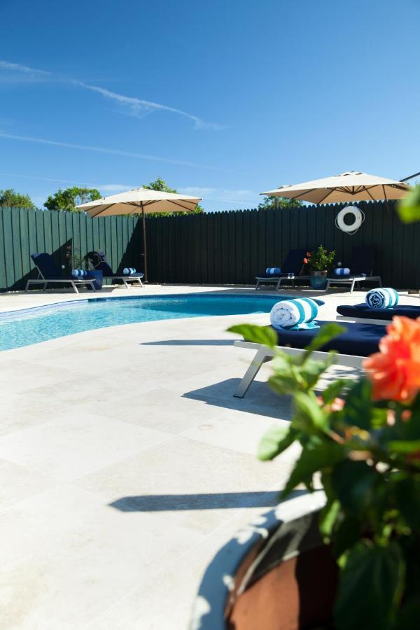 Kahari Resort, A Peace And Plenty Resort Property 乔治镇 外观 照片